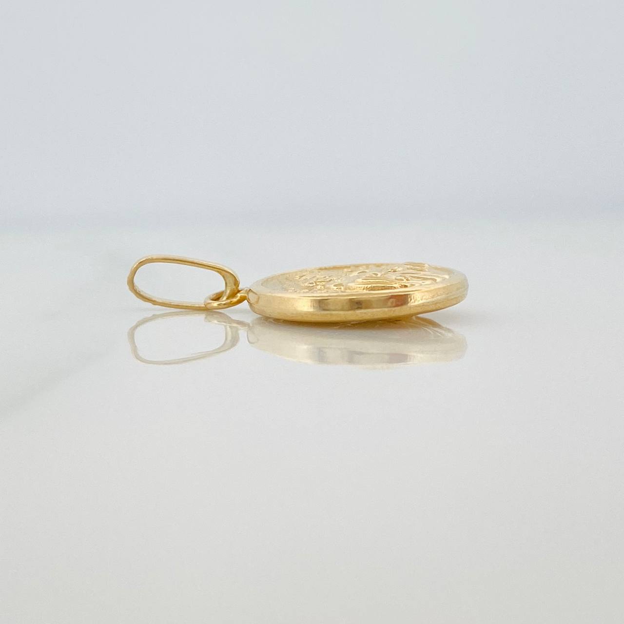 Dije San Jose 0.7gr / 2.2cm / Oro Amarillo 18K %
