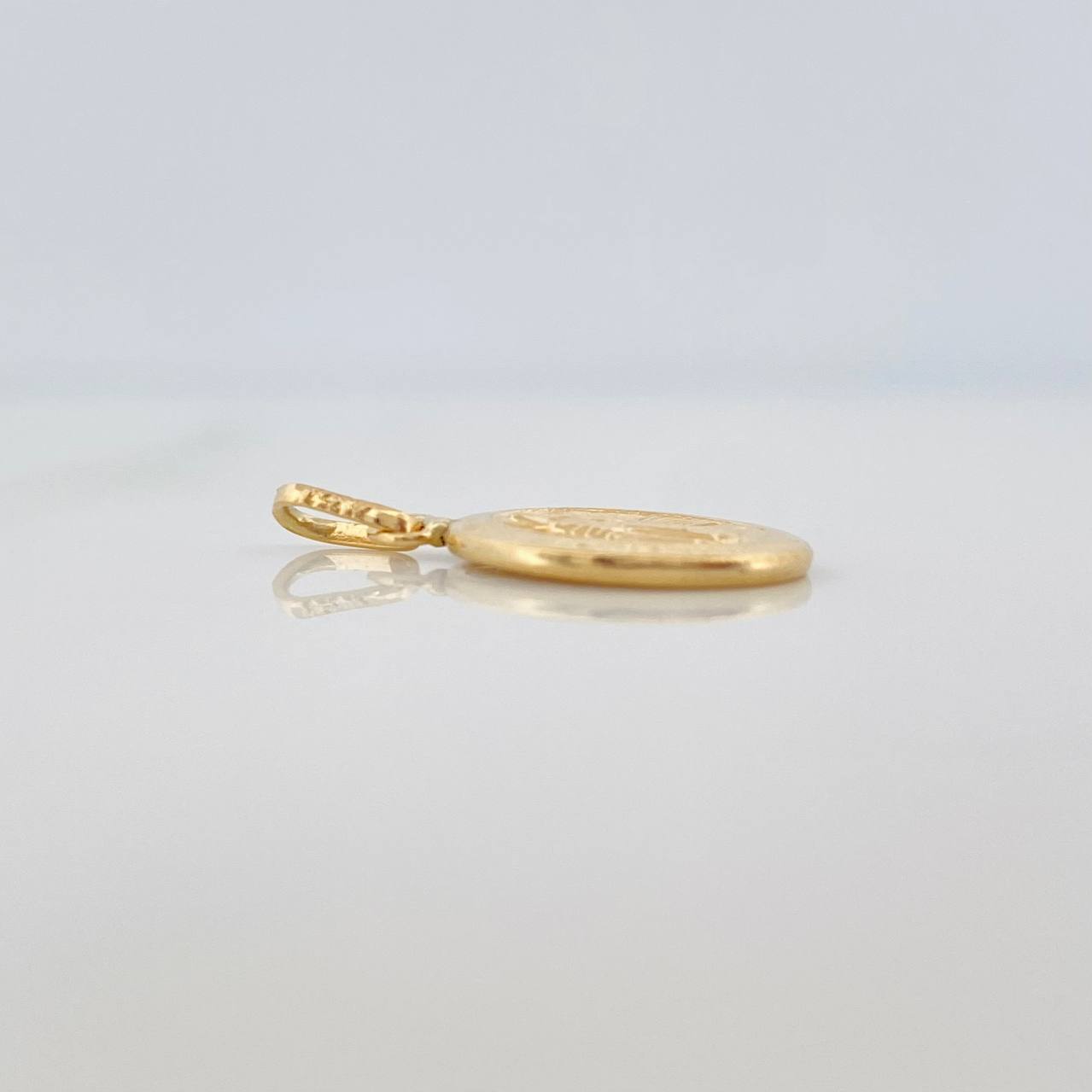 Dije Virgen Milagrosa 0.65gr / 2.1cm / Oro Amarillo 18K &