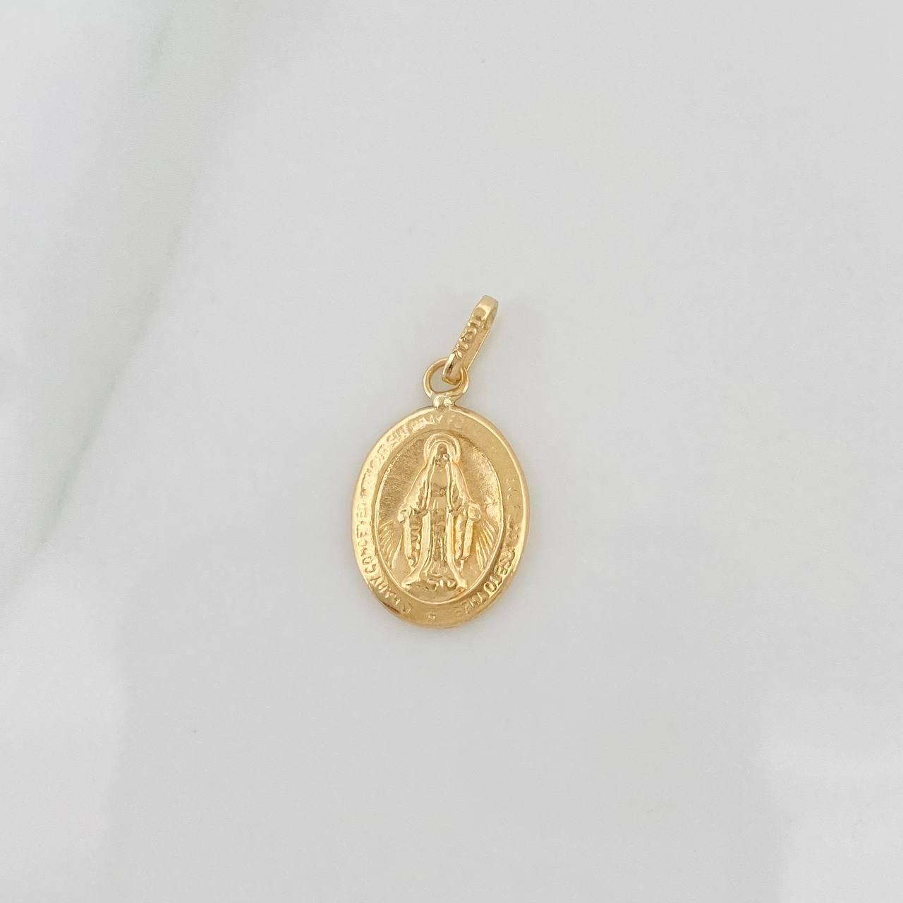 Dije Virgen Milagrosa 0.65gr / 2.1cm / Oro Amarillo 18K &