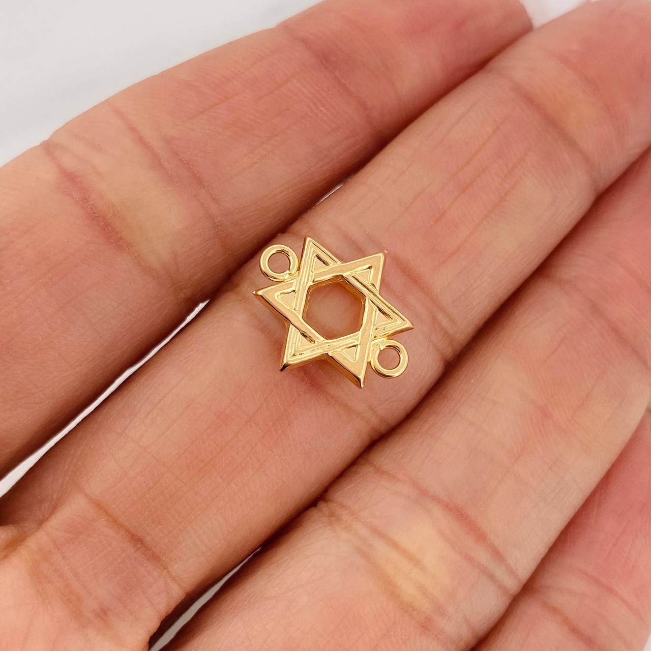 Herraje Estrella De David 0.6gr / 1.5cm / Oro Amarillo 18K