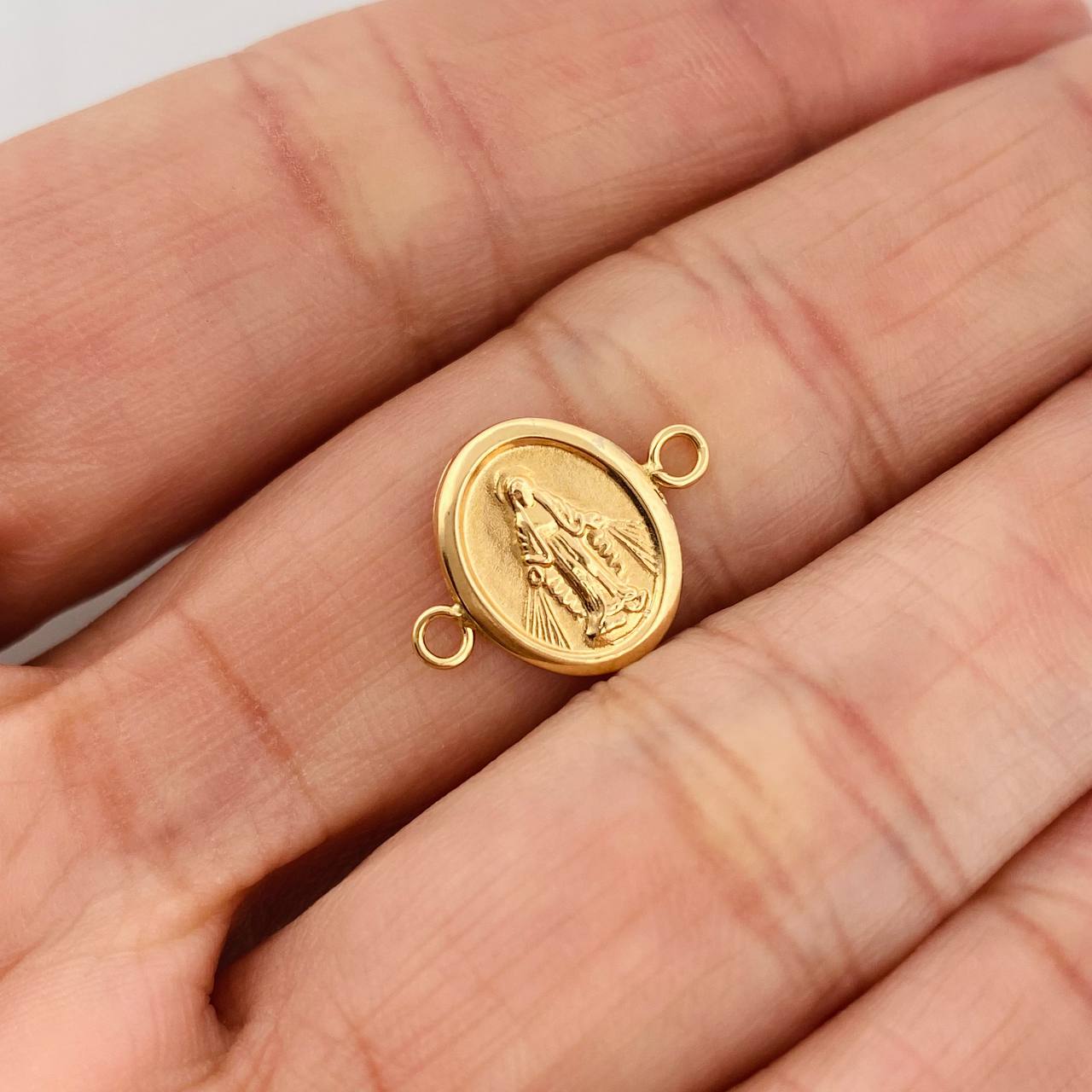 Herraje Virgen Milagrosa 0.45gr / 1.5cm / Oro Amarillo 18K &