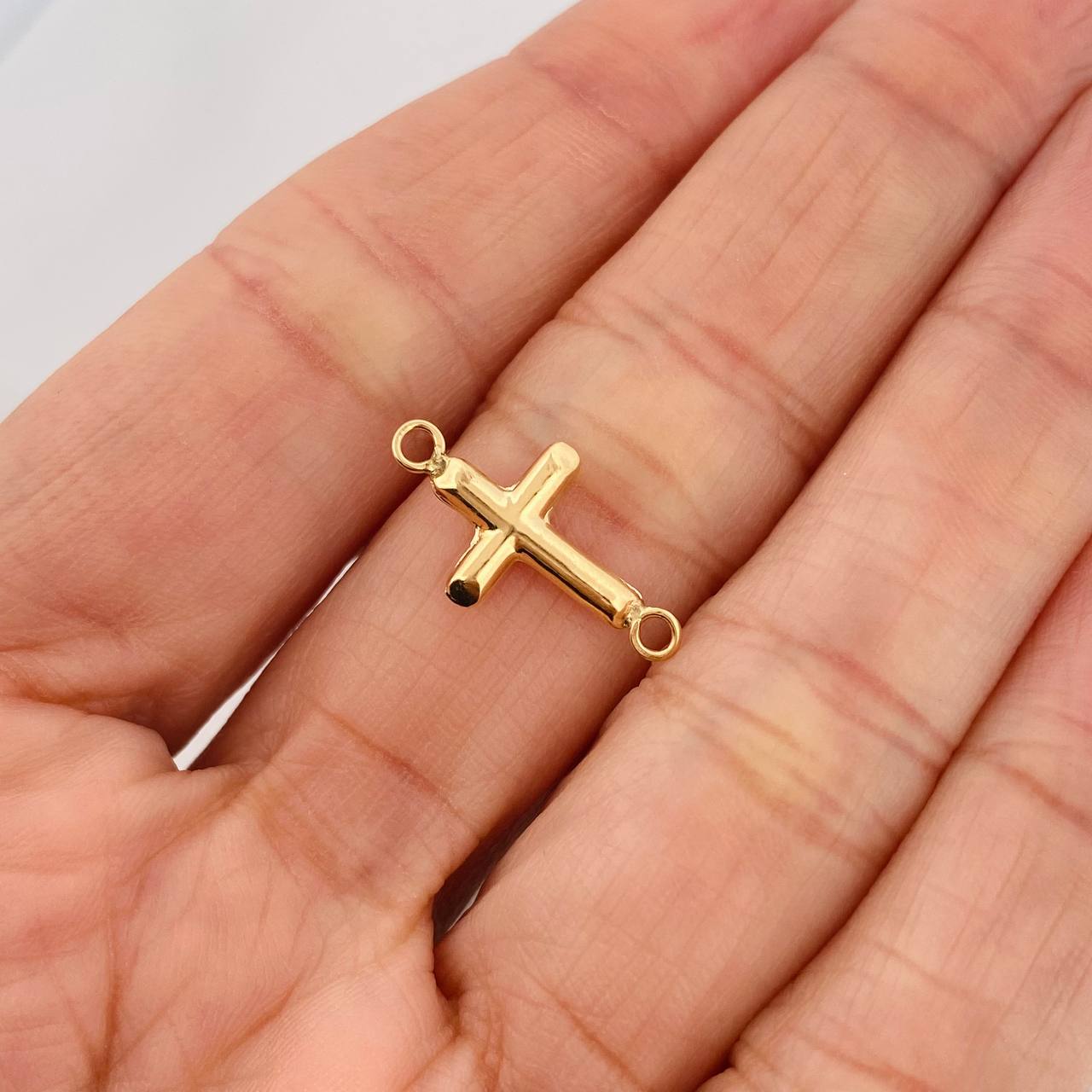 Herraje Cruz Puntas Planas 0.4gr / 2cm / Oro Amarillo 18K