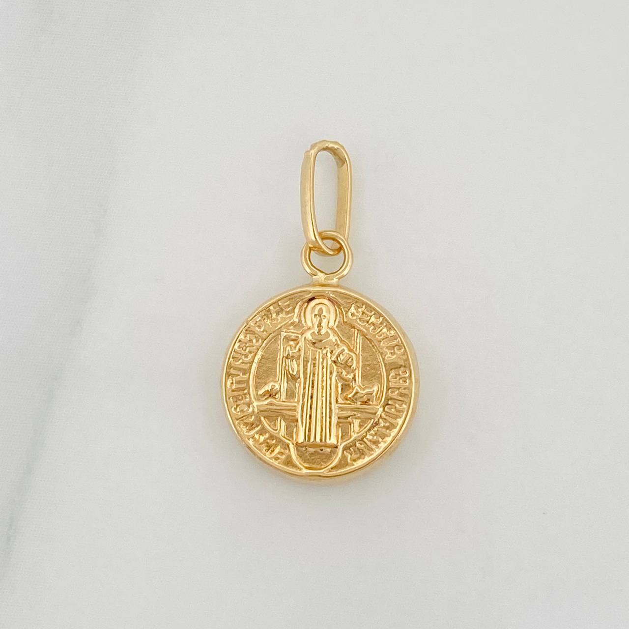 Dije San Benito 0.7gr / 2cm / Oro Amarillo 18K &