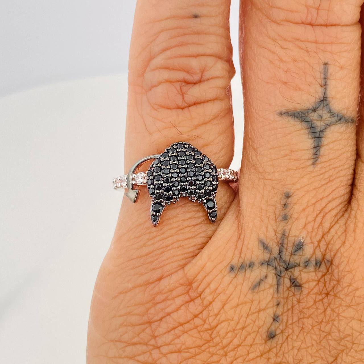 Anillo Corazon Devil 2.45gr / T4 3/4 / Tres Oros 18K %