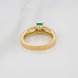 Anillo Cuadrado Esmeraldas 94 pts Diamantes 0.02 pts 3.5gr / T6 1/2 / Oro Amarillo 18K &
