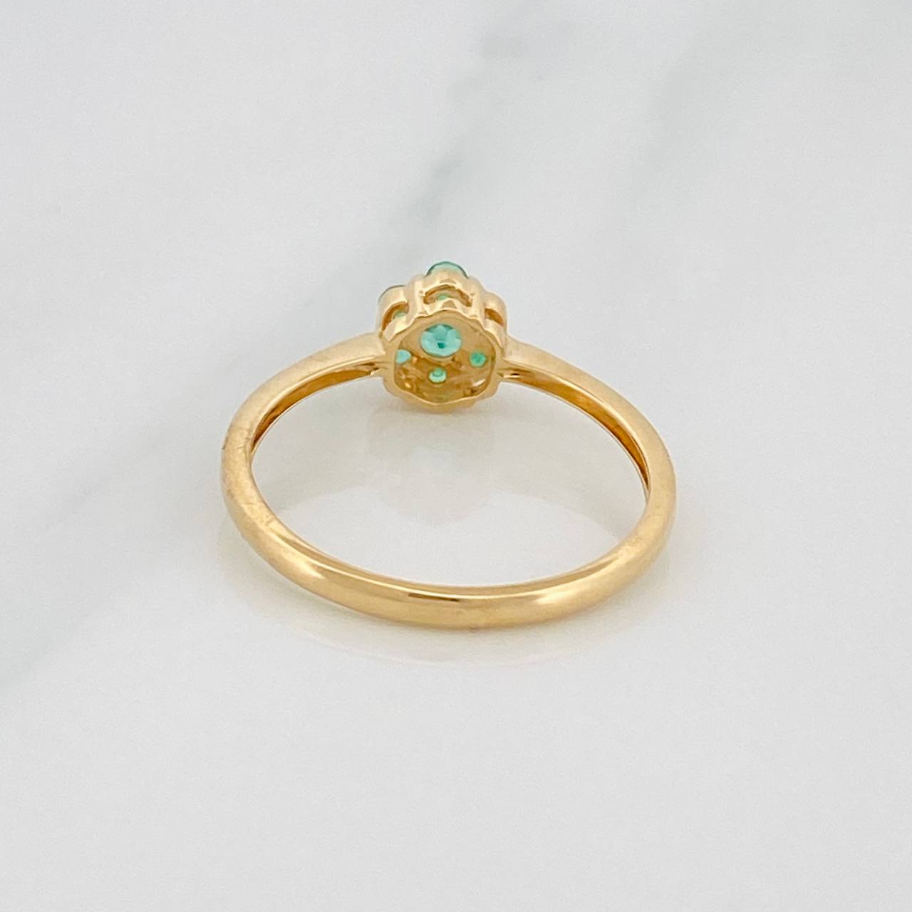 Anillo Flor Esmeraldas 35 pts 1.8gr / T7 1/4 / Oro Amarillo 18K &