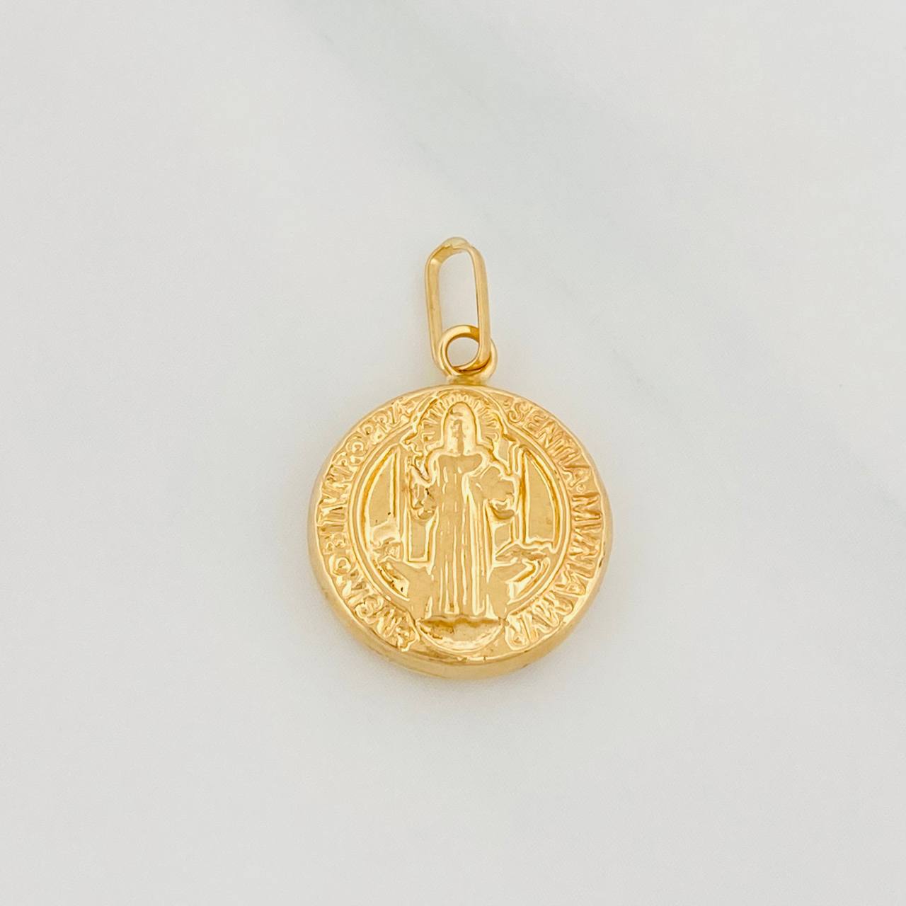 Dije San Benito 0.9g / 2.1cm Oro Amarillo 18K