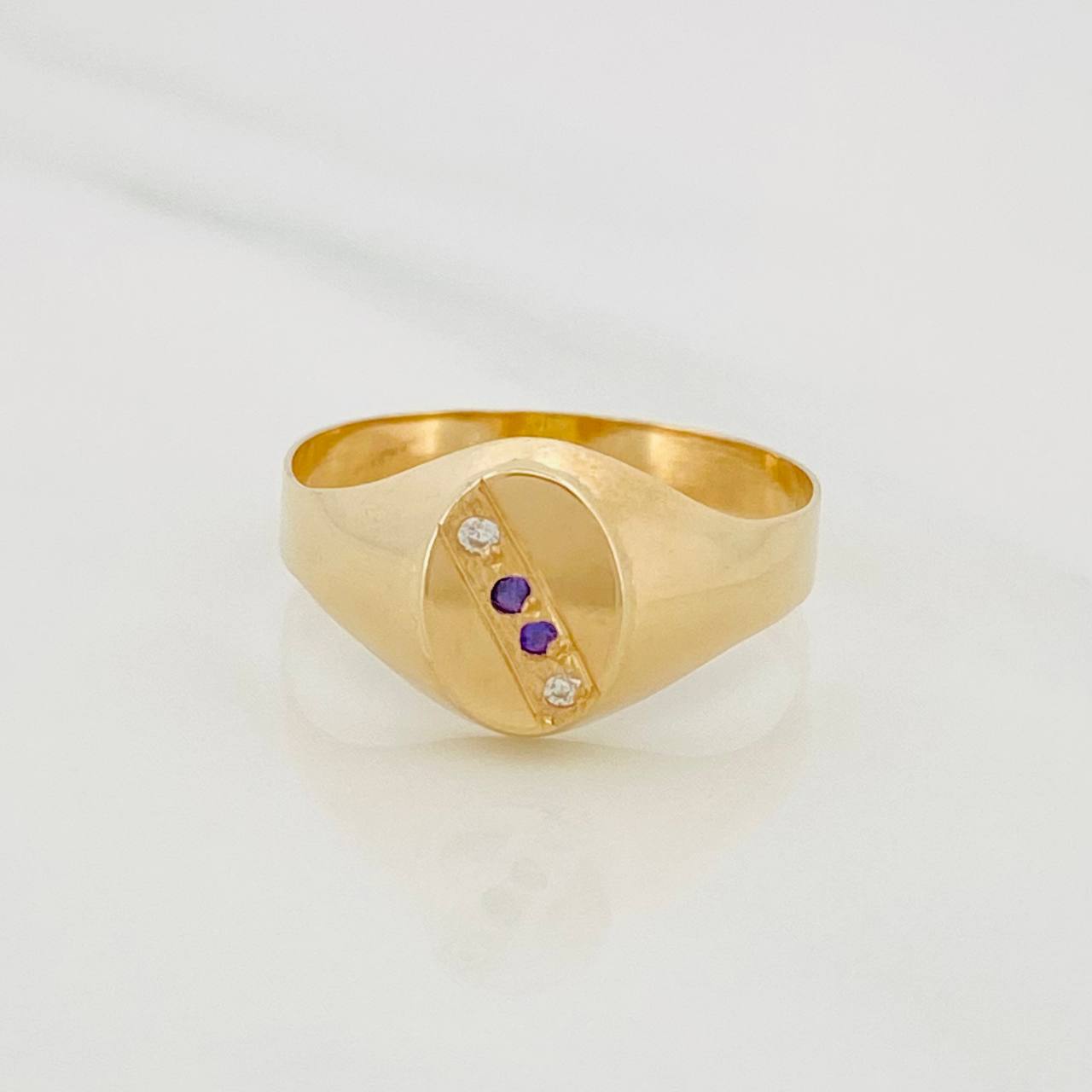 Anillo Sello Ovalado 1.6g / T8 1/4 Oro Amarillo 18K