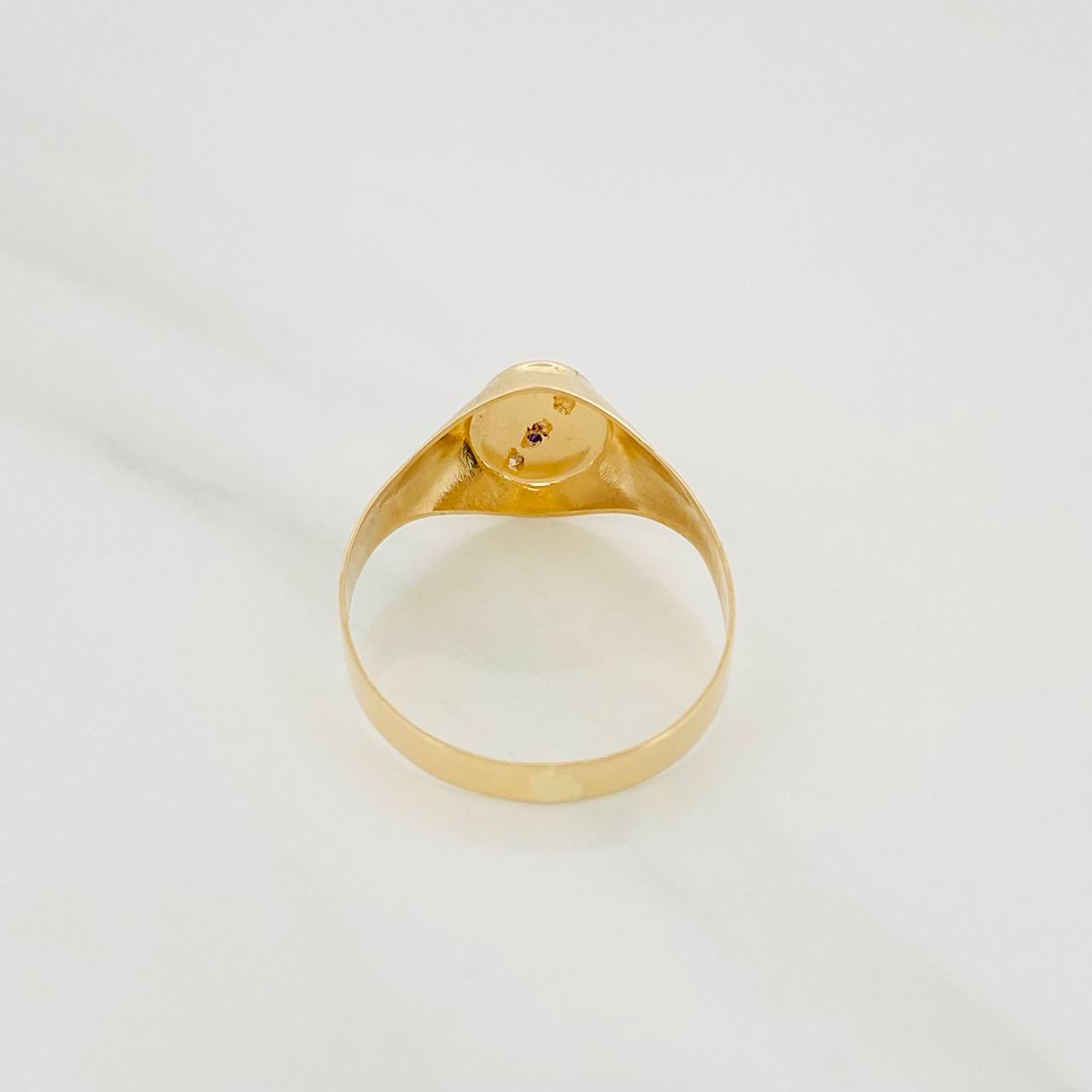 Anillo Sello Ovalado 1.6g / T8 1/4 Oro Amarillo 18K