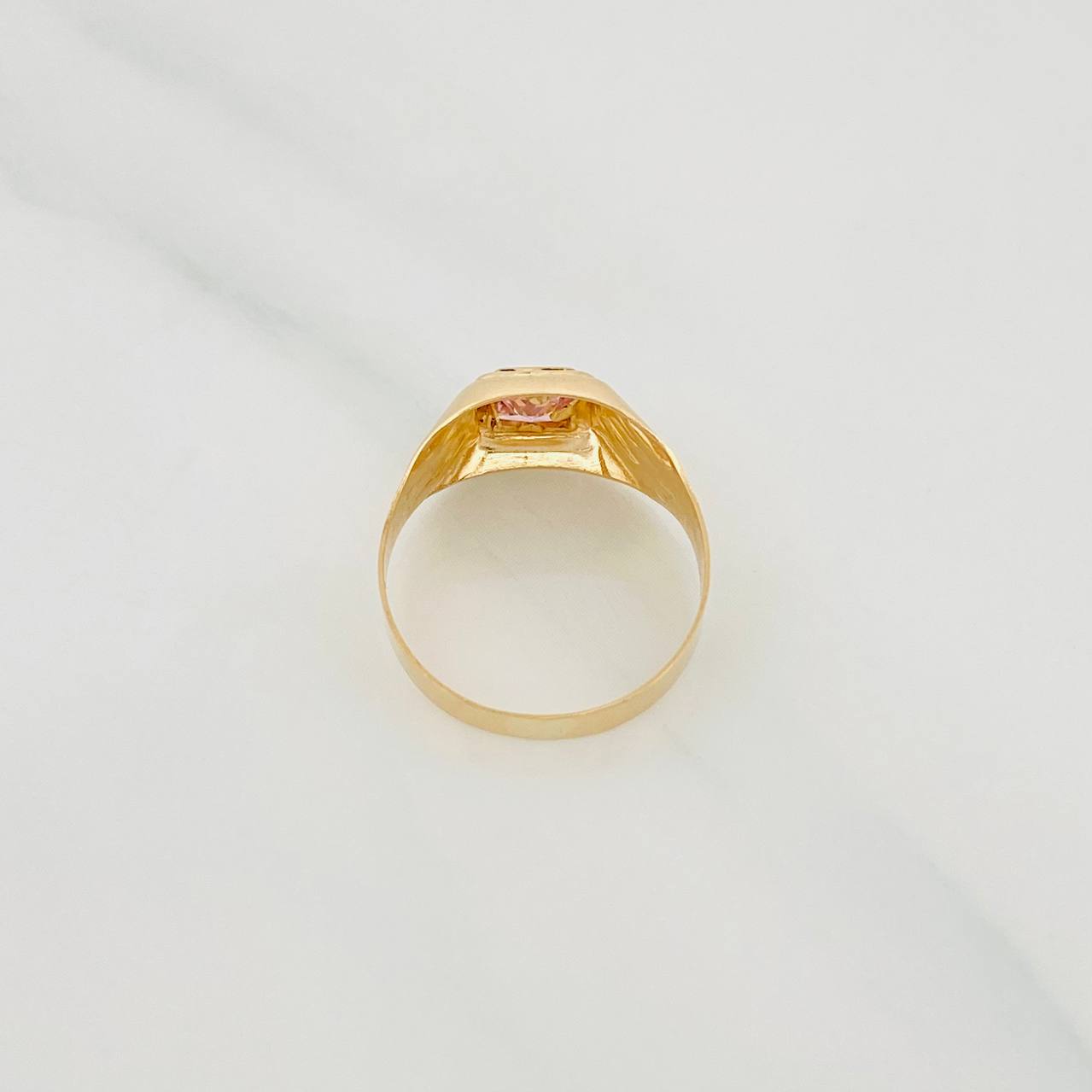 Anillo Sello Cuadrado 1.3g / T5 1/4 Oro Amarillo 18K