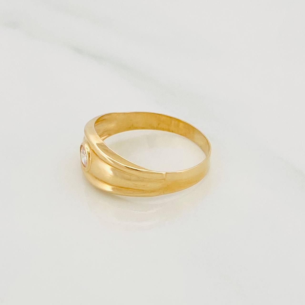 Anillo Sello Circulo 1.55g / T7 3/4 Oro Amarillo 18K