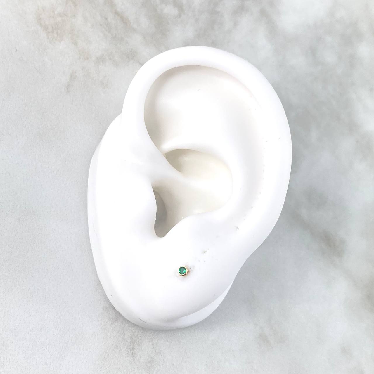 Topos Bisel 0.35gr / 2mm Oro Amarillo 18K ©