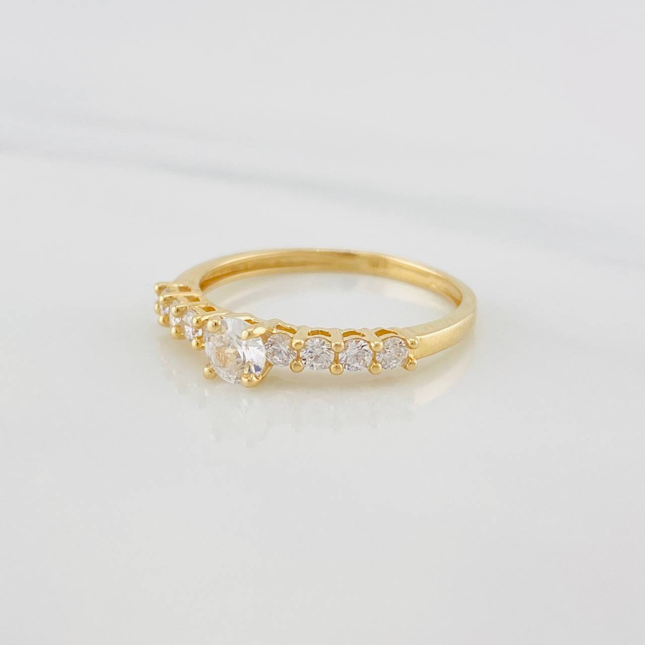 Anillo Solitario Churumbela 1.85g / T7 Oro Amarillo 18K