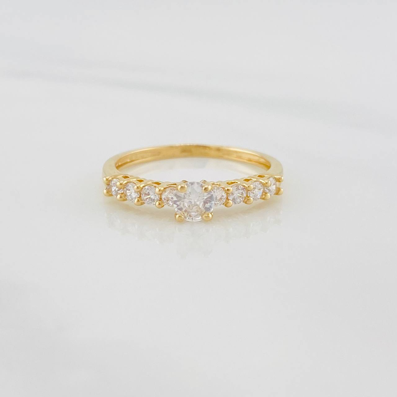 Anillo Solitario Churumbela 1.85g / T7 Oro Amarillo 18K