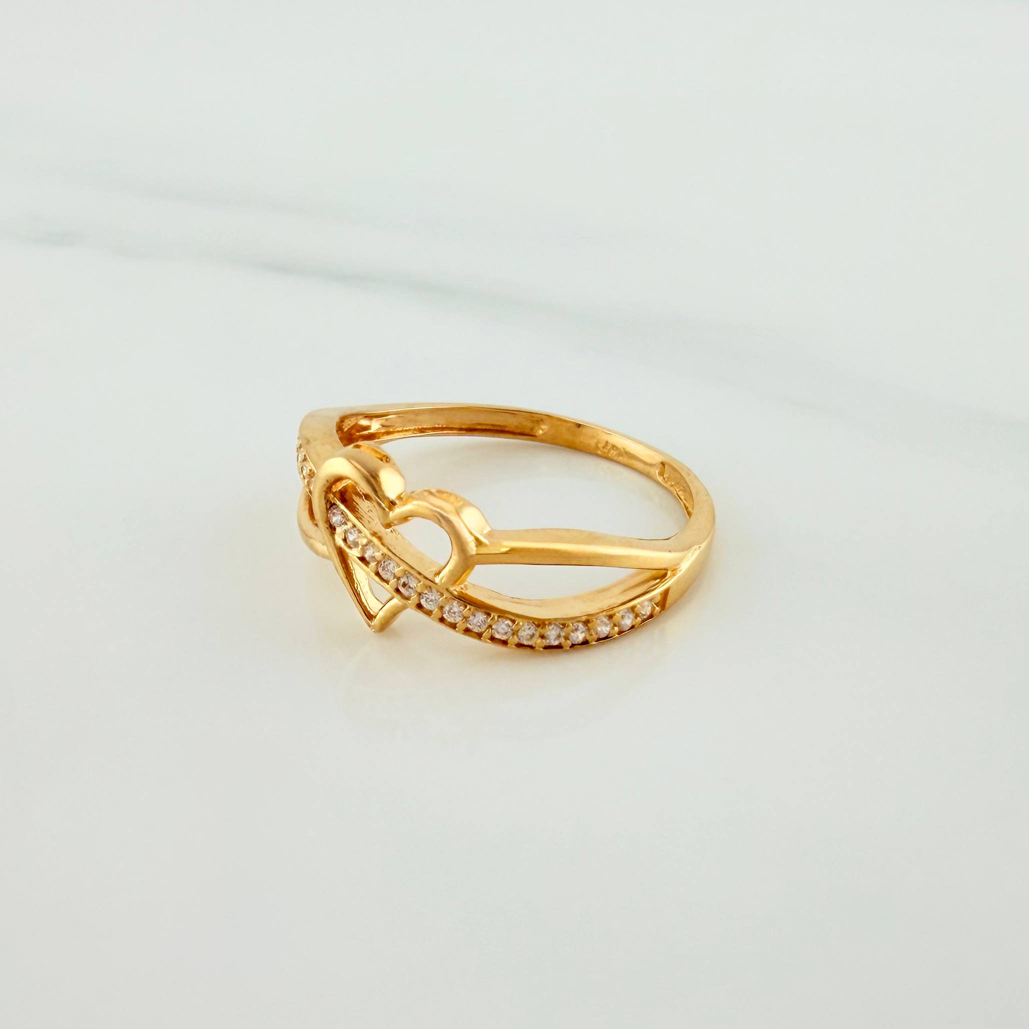 Anillo Silueta Corazón 2.4g / T7 1/4 Oro Amarillo 18K