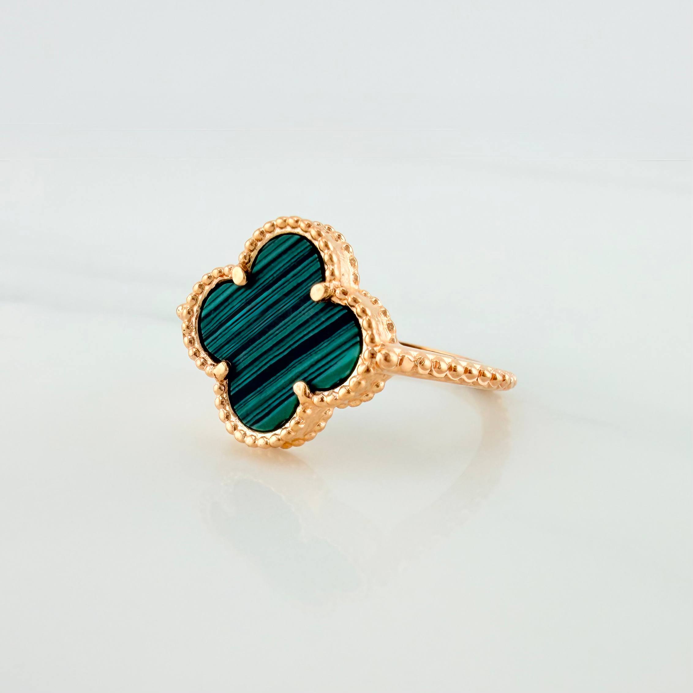 Anillo Trébol 4.2g / T7 Oro Rosa 18K