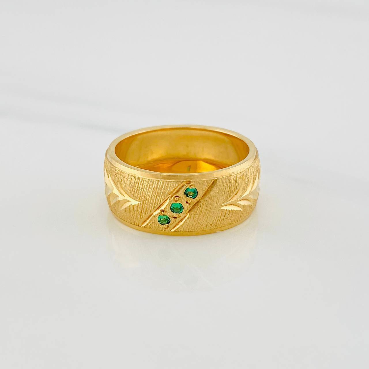 Anillo Triada 7.75g / T6 1/2 Oro Amarillo 18K