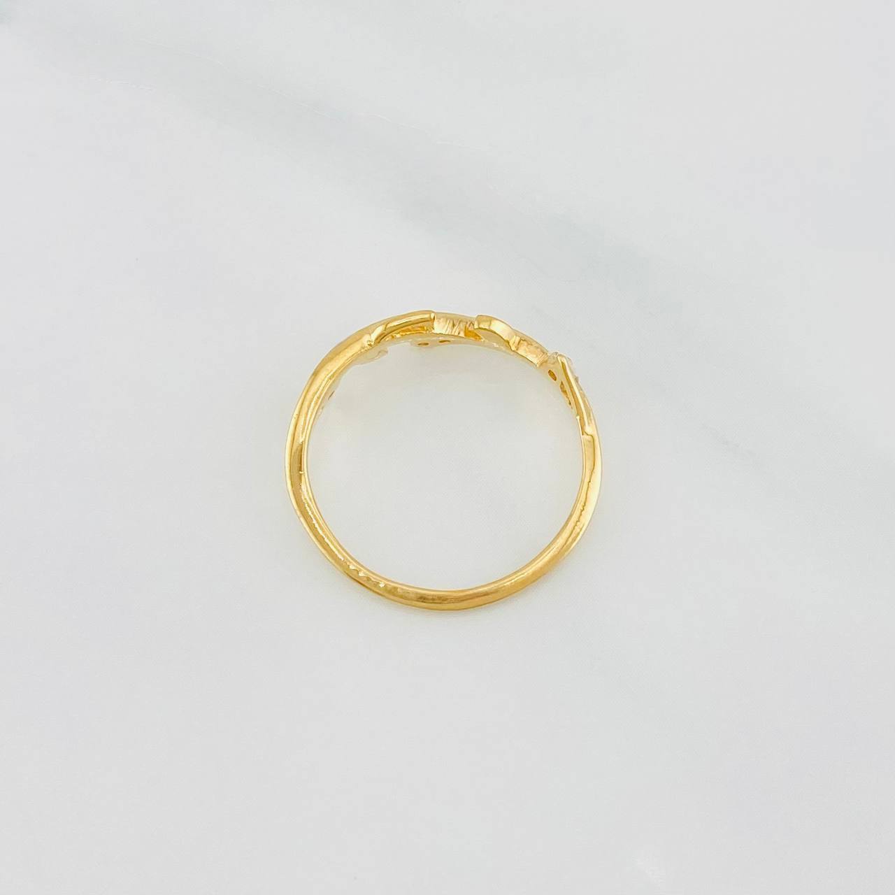 Anillo Ramillete Hojas 1.5g / T5 1/4 Oro Amarillo 18K
