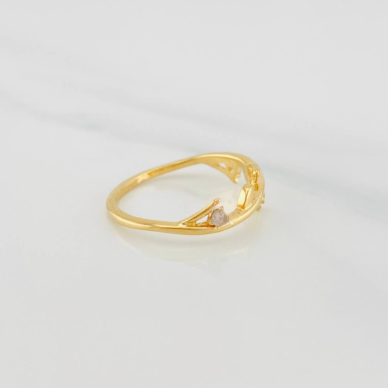 Anillo Ramillete Hojas 1.5g / T5 1/4 Oro Amarillo 18K