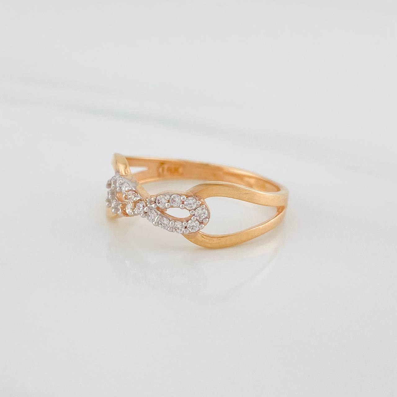Anillo Infinito 1.95g / T6 3/4 Dos Oros Blanco Rosa 18K
