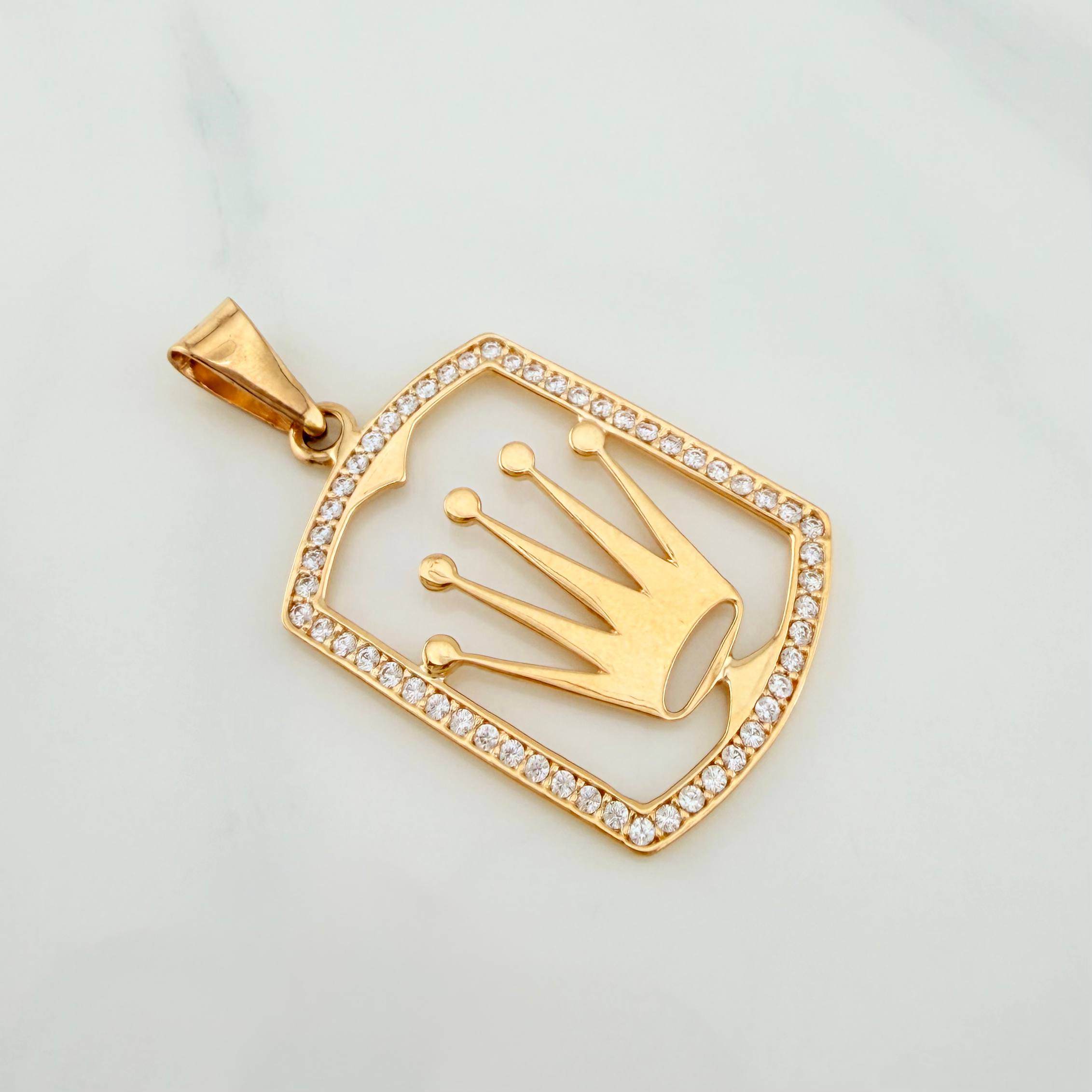 Dije Corona 3.7g / 3.8cm Oro Amarillo 18K