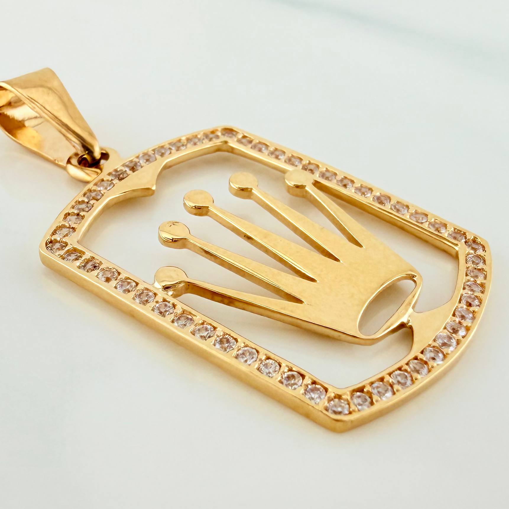 Dije Corona 3.7g / 3.8cm Oro Amarillo 18K