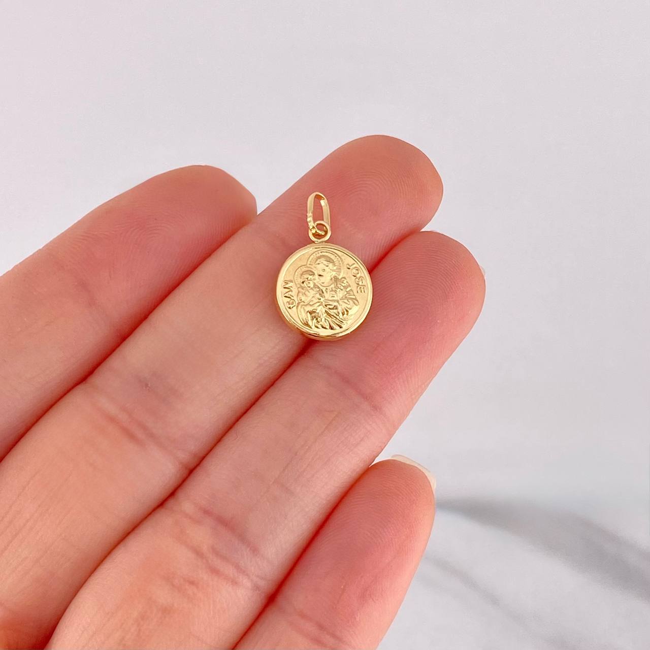 Dije San José 0.65g / 1.8cm Oro Amarillo 18K