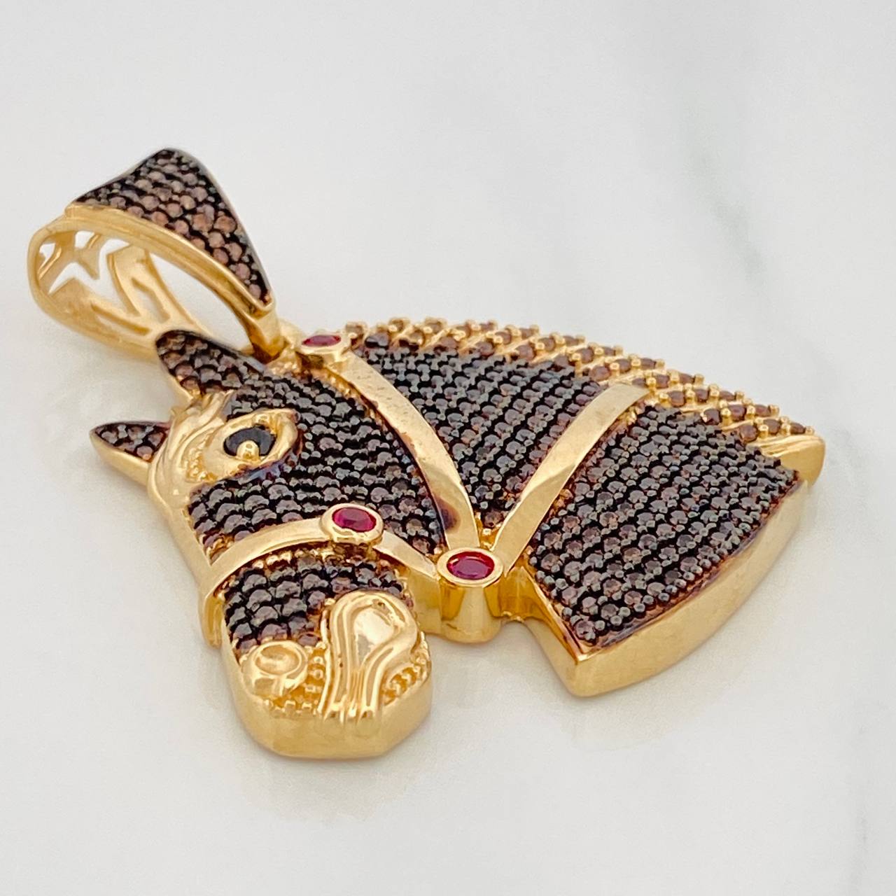 Dije Caballo 14.6g / 4.1cm Dos Oros Negro Amarillo 18K