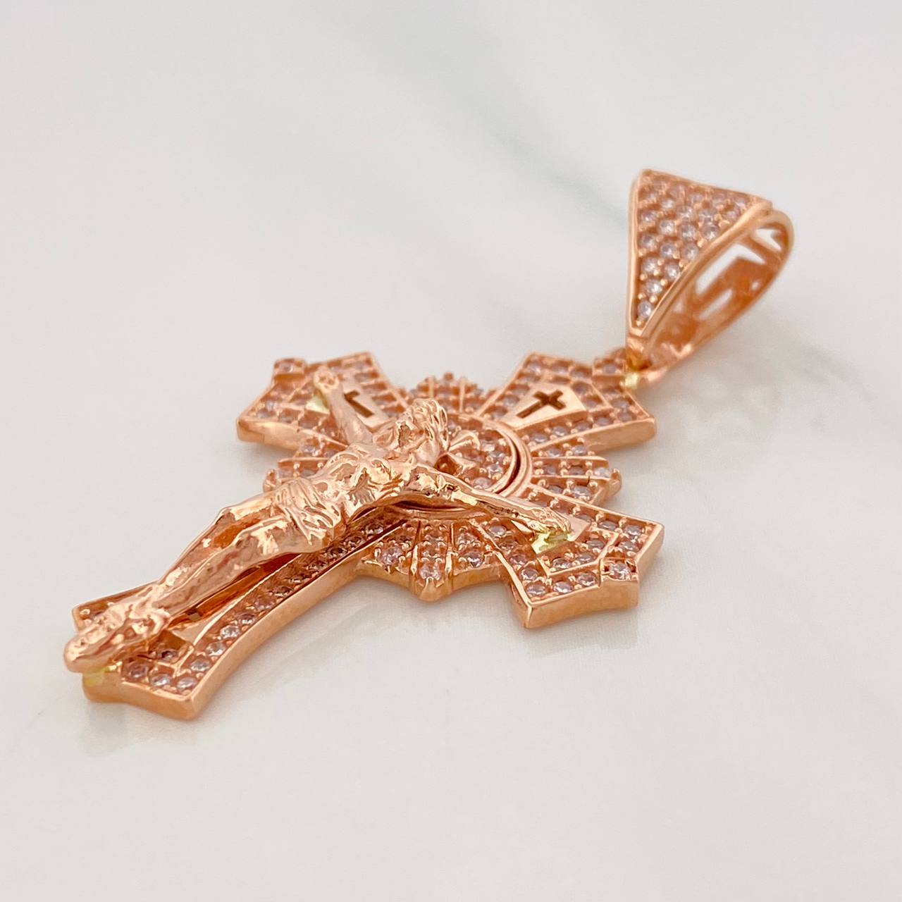 Dije Cruz Cristo 6.85g / 4.4cm Oro Rosa 18K