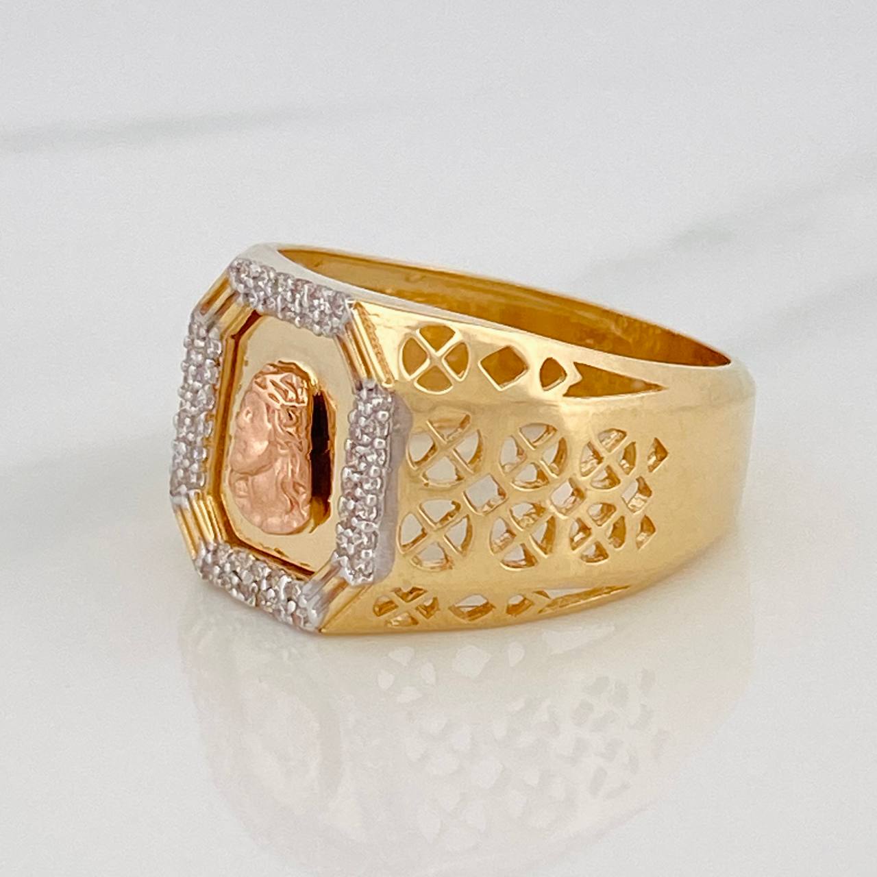 Anillo Rostro Cristo 8.15g / T9 3/4 Tres Oros 18K
