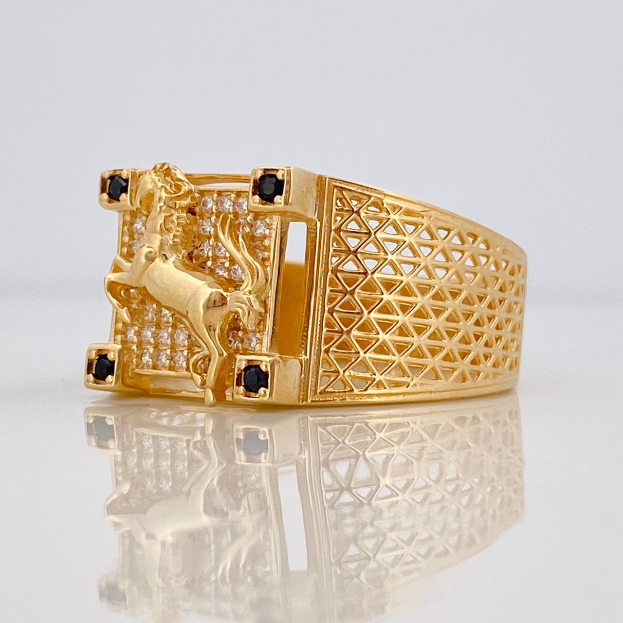 Anillo Caballo 7g / T9 3/4 Oro Amarillo 18K