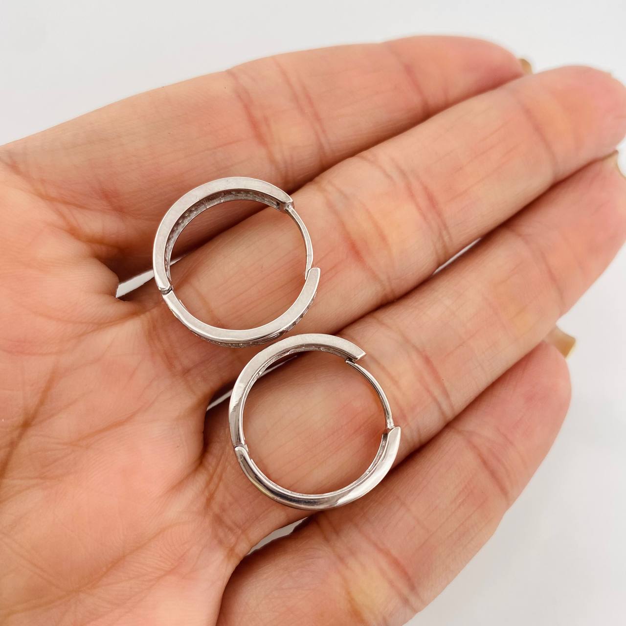 Candongas Tornillo 5.8g / 2cm Oro Blanco 18K