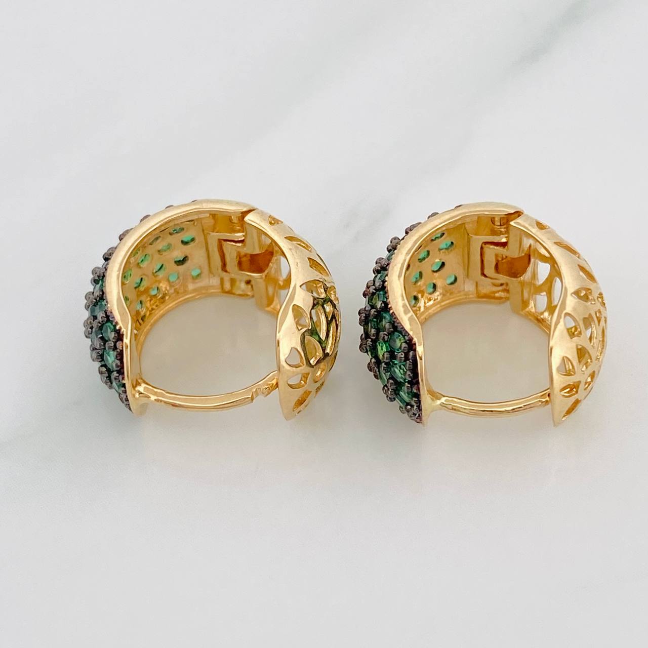 Candongas Berlin 5.4g / 1.05cm Dos Oros Negro Amarillo 18K