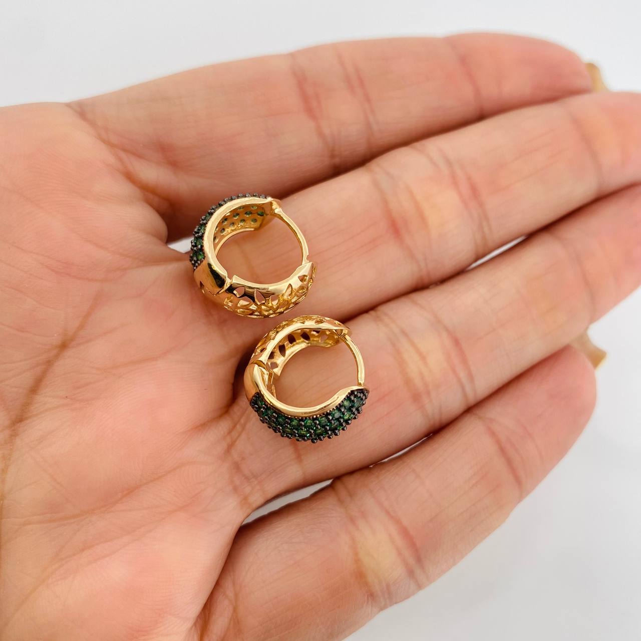 Candongas Berlin 5.4g / 1.05cm Dos Oros Negro Amarillo 18K