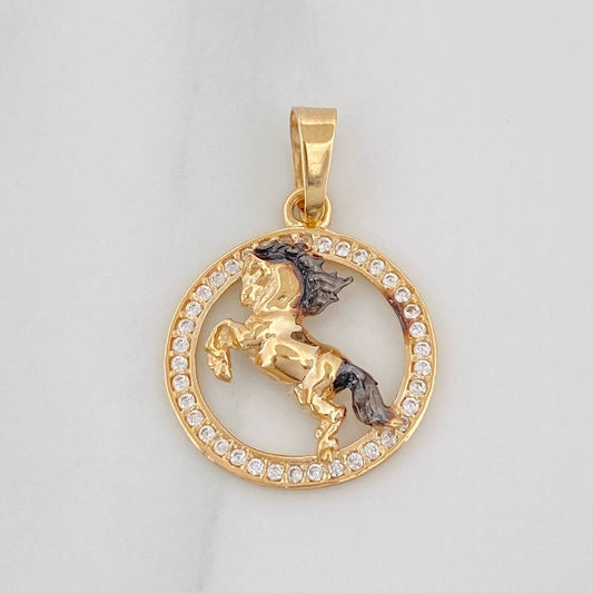Dije Caballo 1.5g / 2.05cm Dos Oros Negro Amarillo 18K