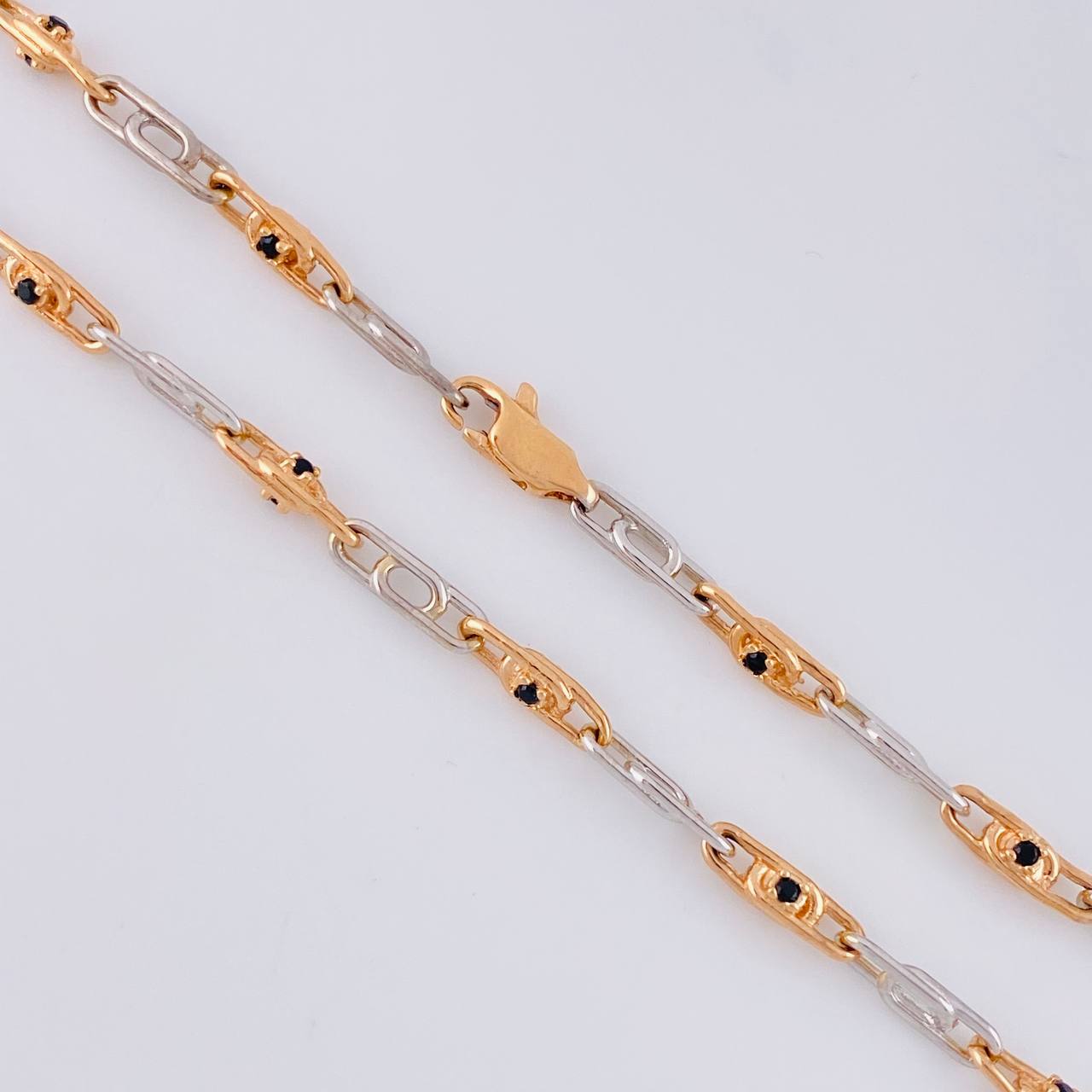 Cadena Rustica Cajón Armado 18.05g / 64.7cm / 2.8mm Dos Oros Blanco Rosa 18K