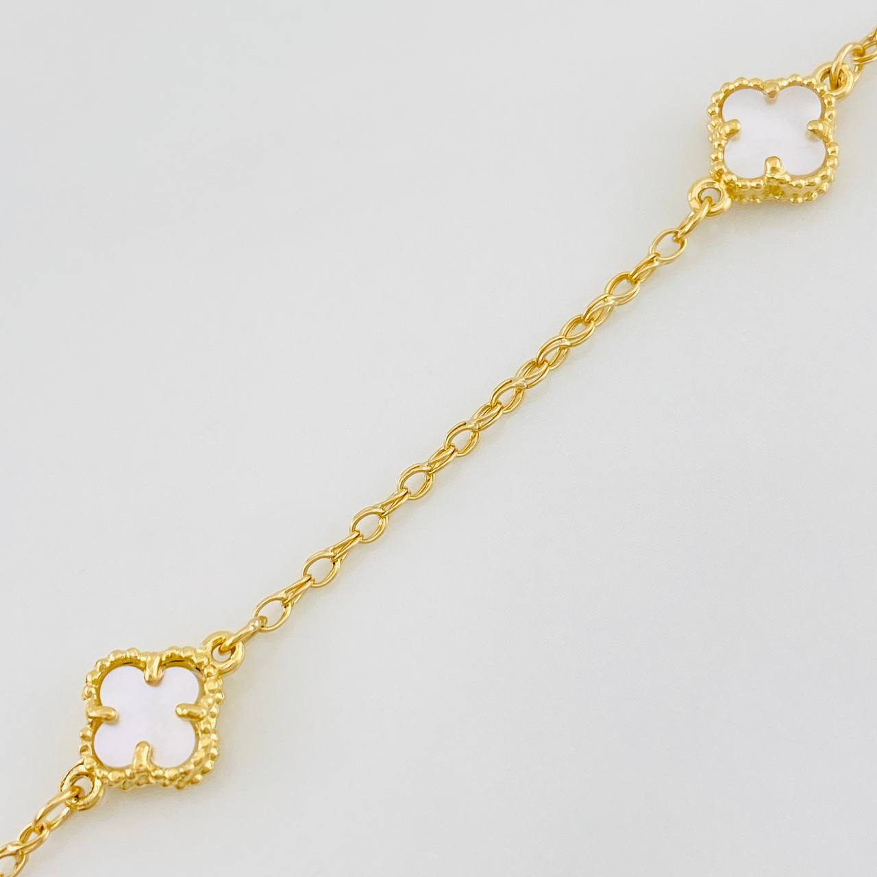 Pulso Rolo Trebol 2.85g / 18cm / 1.36mm Oro Amarillo 18K