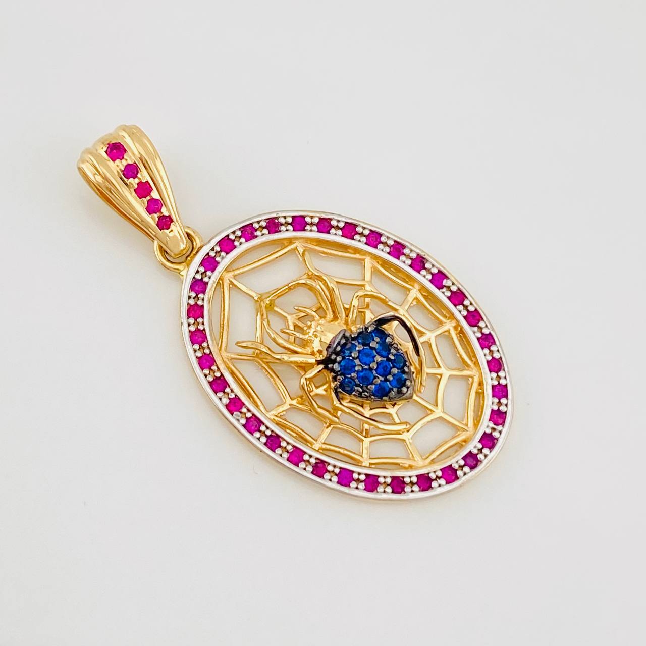Dije Araña 3.4g / 3.3cm Tres Oros 18K