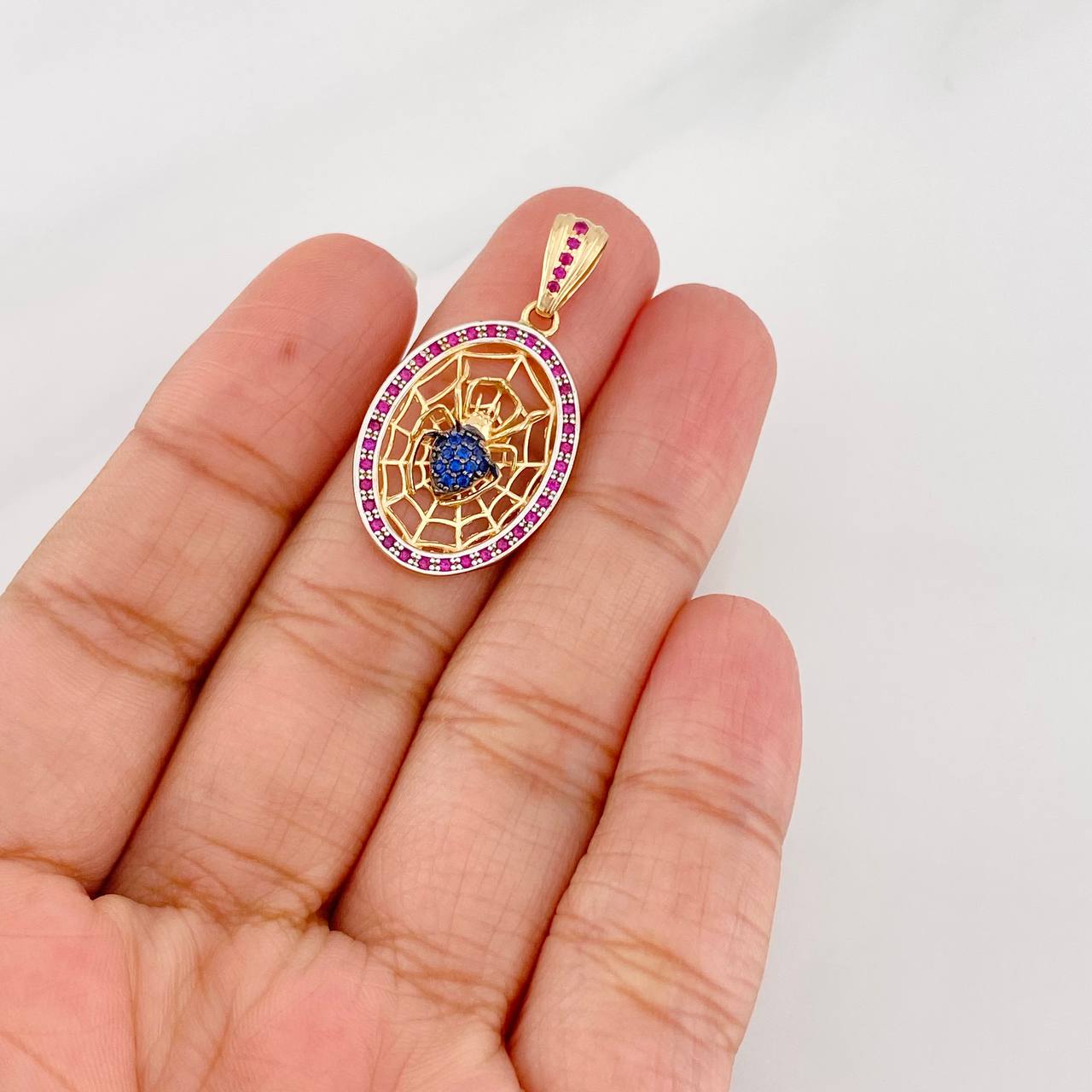 Dije Araña 3.4g / 3.3cm Tres Oros 18K