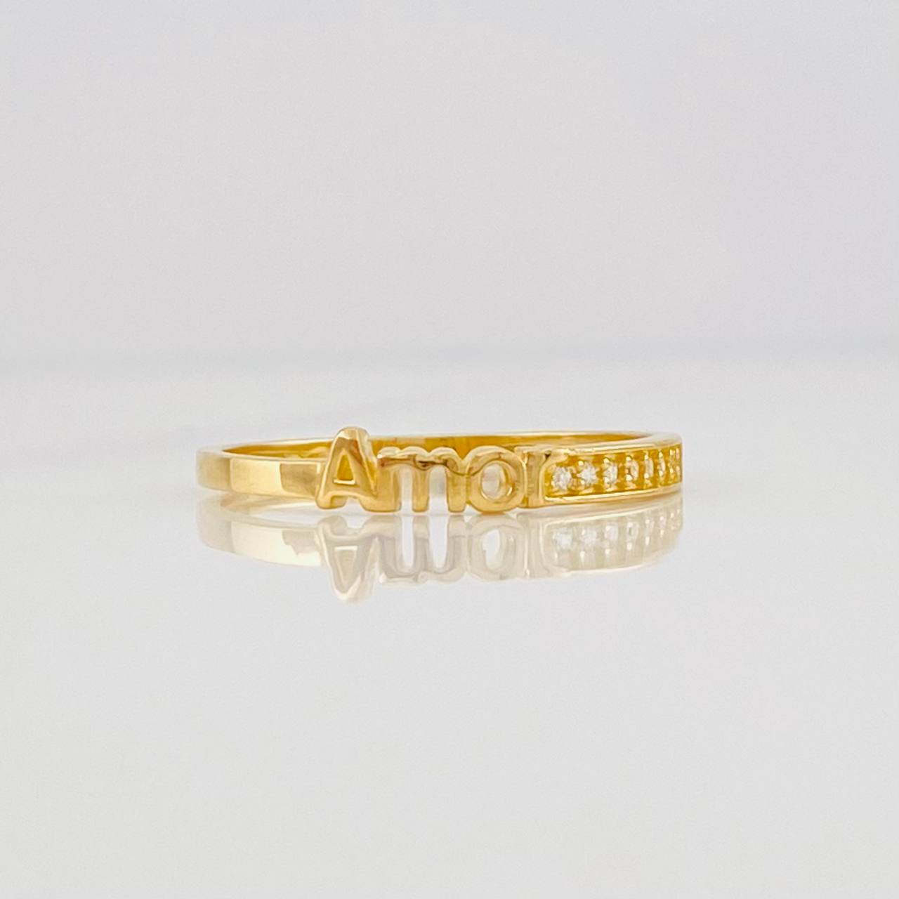 Anillo Carril Amor 1.35g / T6 Oro Amarillo 18K
