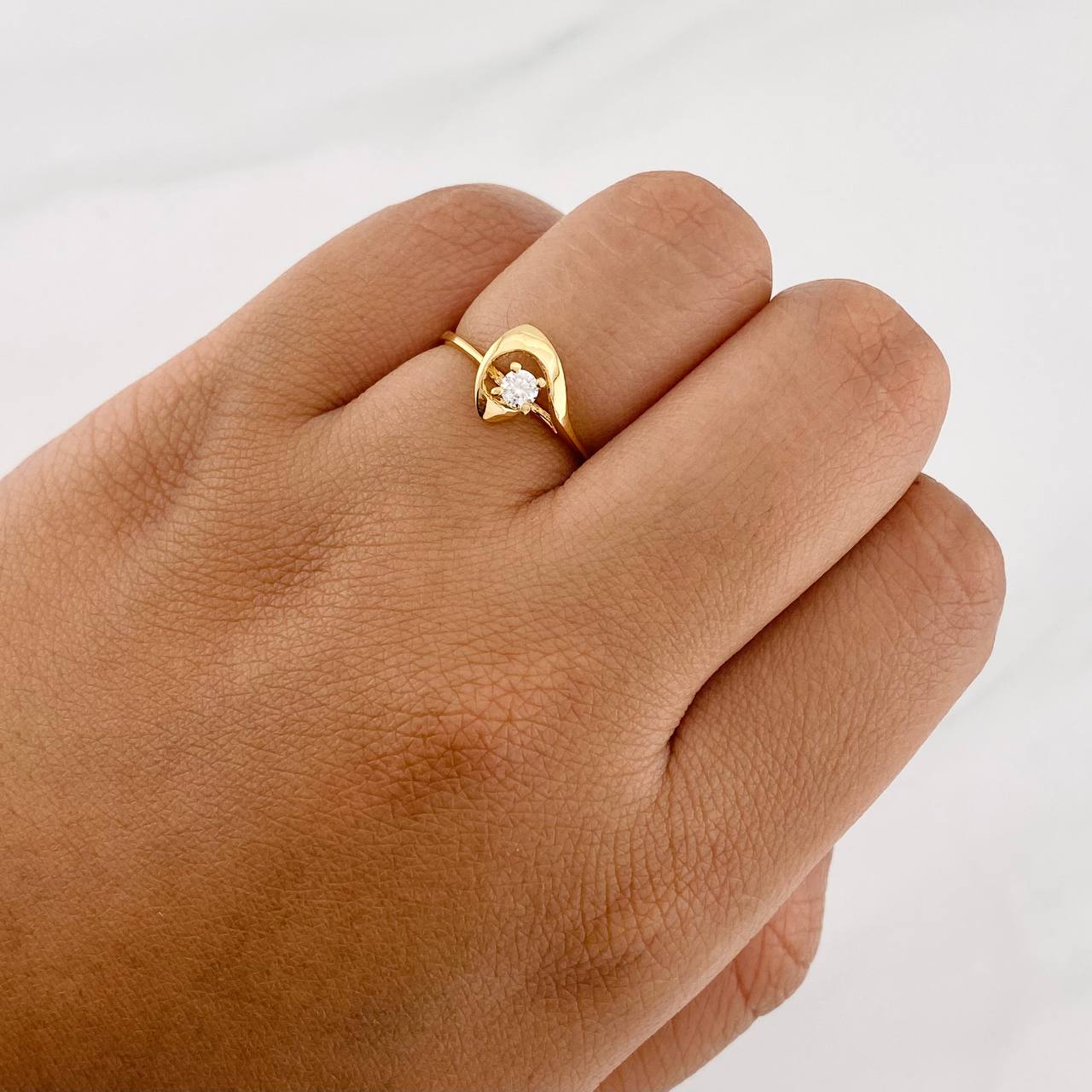 Anillo Solitario Ola 1.4g / T6 1/4 Oro Amarillo 18K