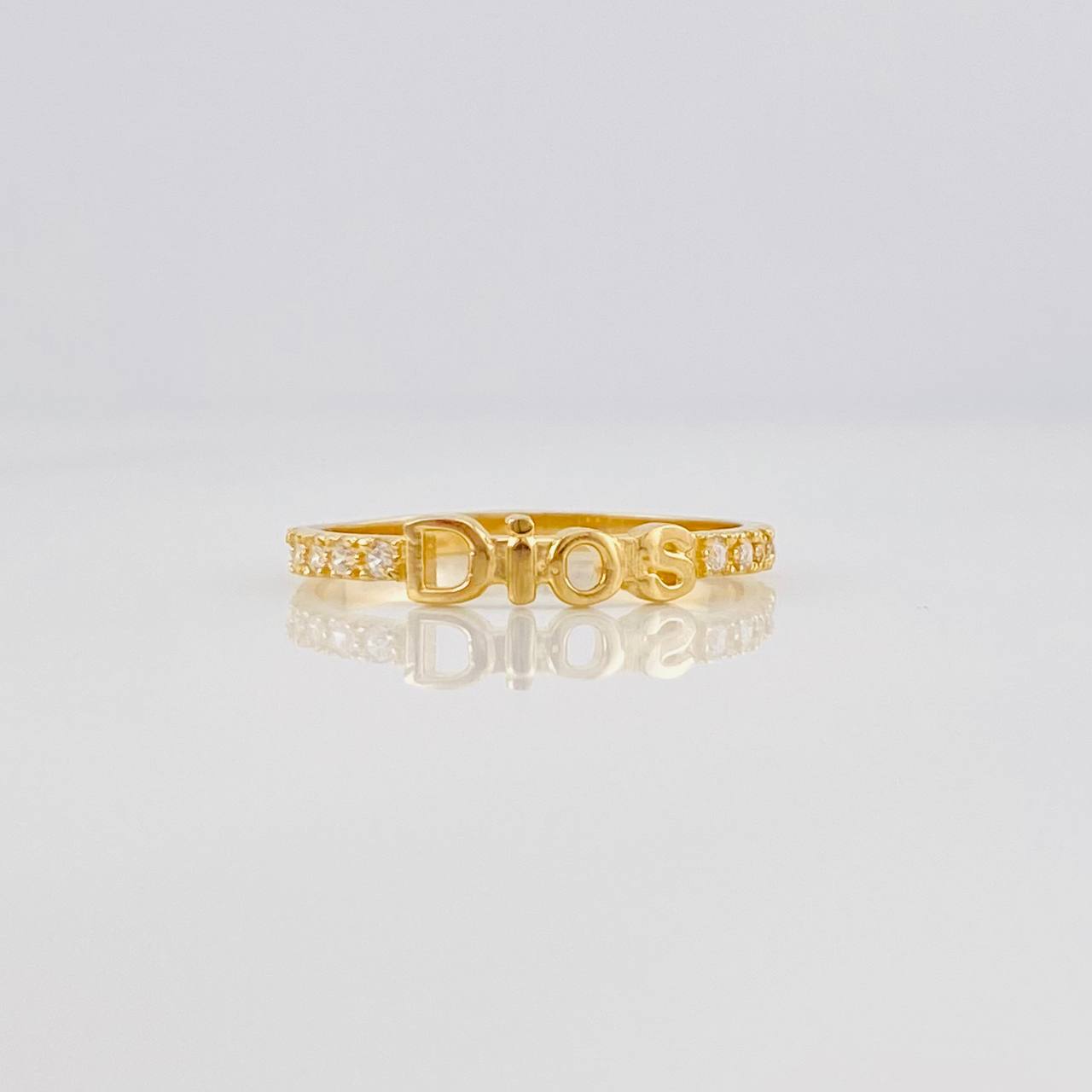 Anillo Dios 1.35g / T7 1/2 Oro Amarillo 18K