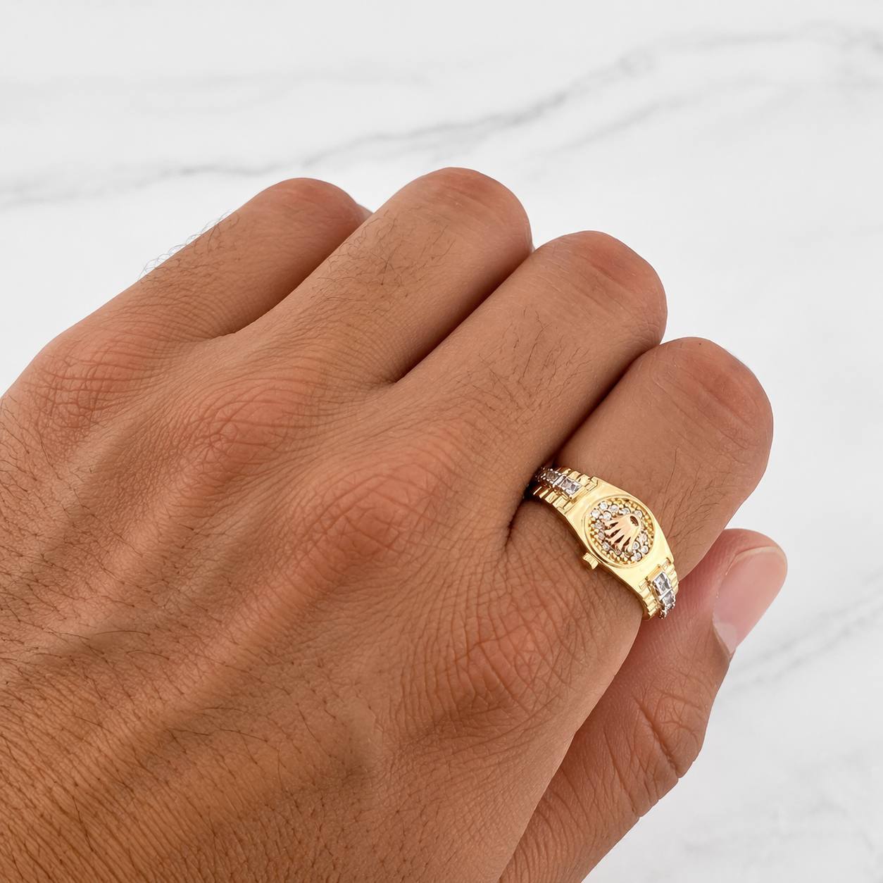 Anillo Correa Corona 4.45g / T7 Tres Oros 18K
