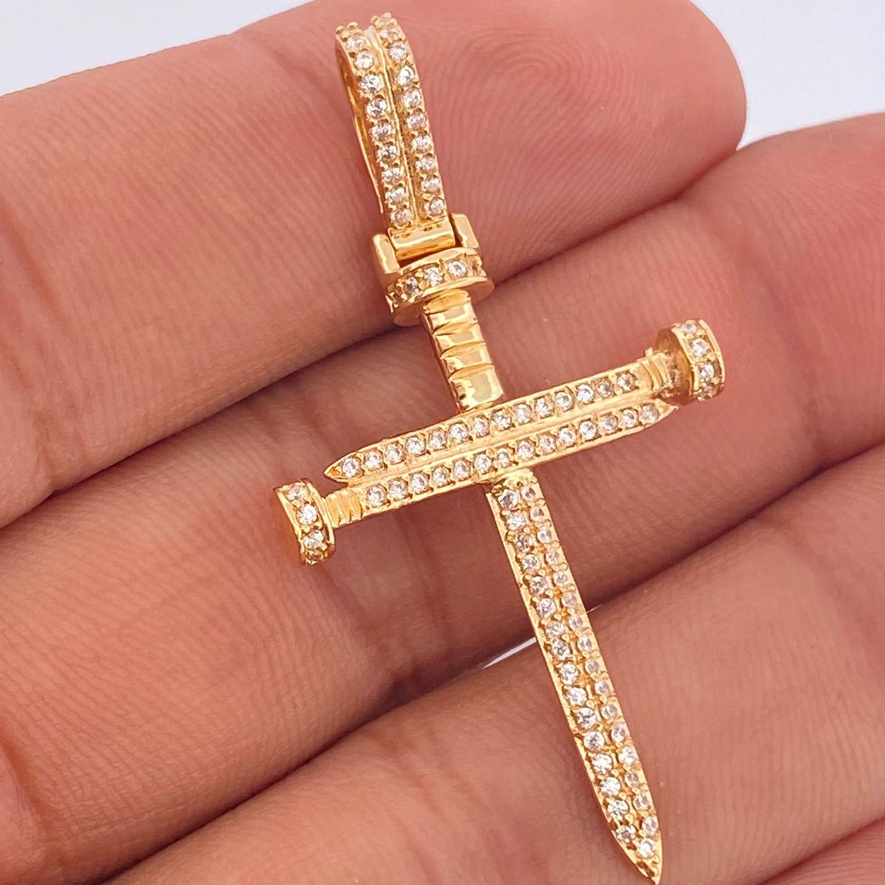 Dije Cruz Clavo 4gr / 4.7cm / Oro Amarillo 18K &