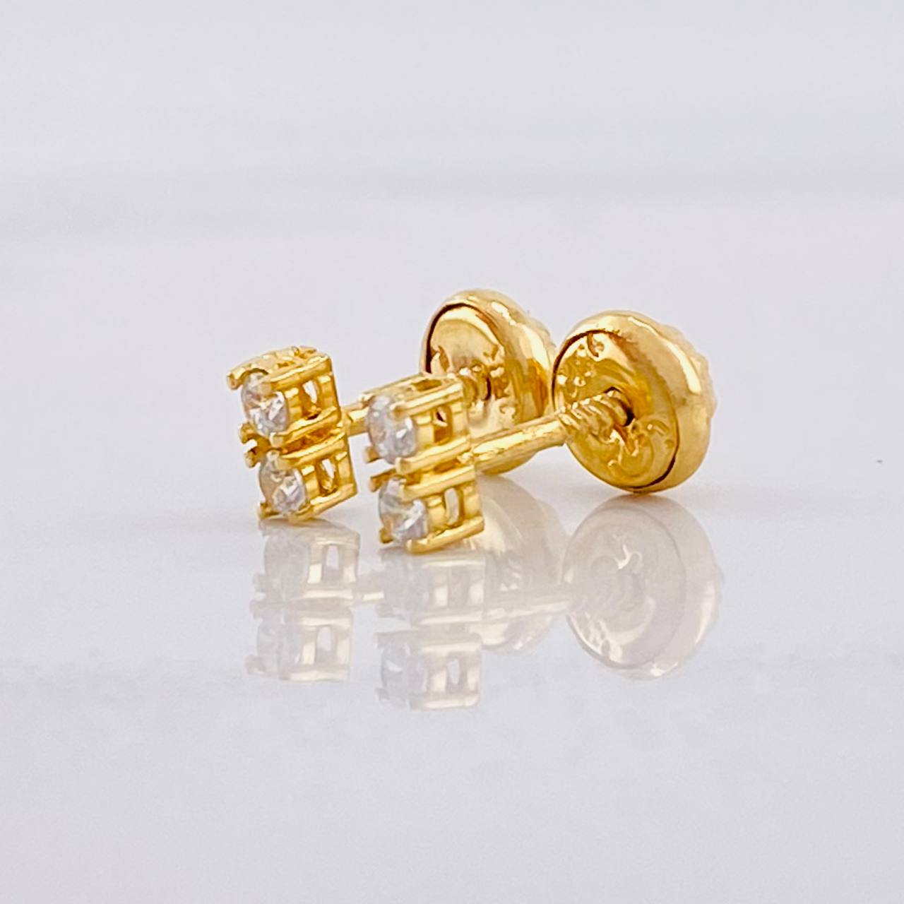 Topos Dúo Chispas 1.05g / 0.6cm Oro Amarillo 18K