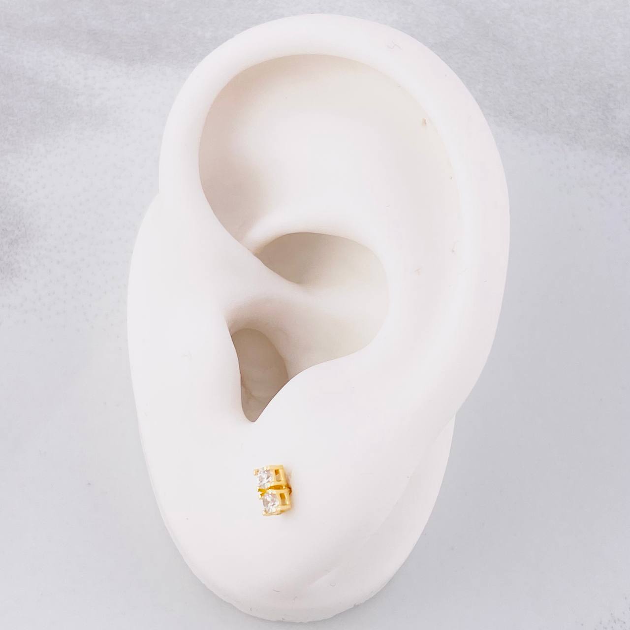 Topos Dúo Chispas 1.05g / 0.6cm Oro Amarillo 18K