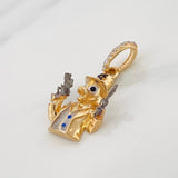 Dije Pato Pistolas 2.4g / 2.4cm Tres Oros 18K
