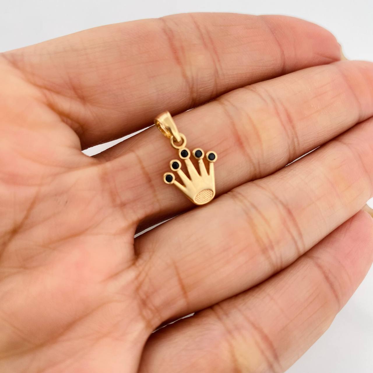 Dije Corona 1.2g / 1.7cm Oro Amarillo 18K