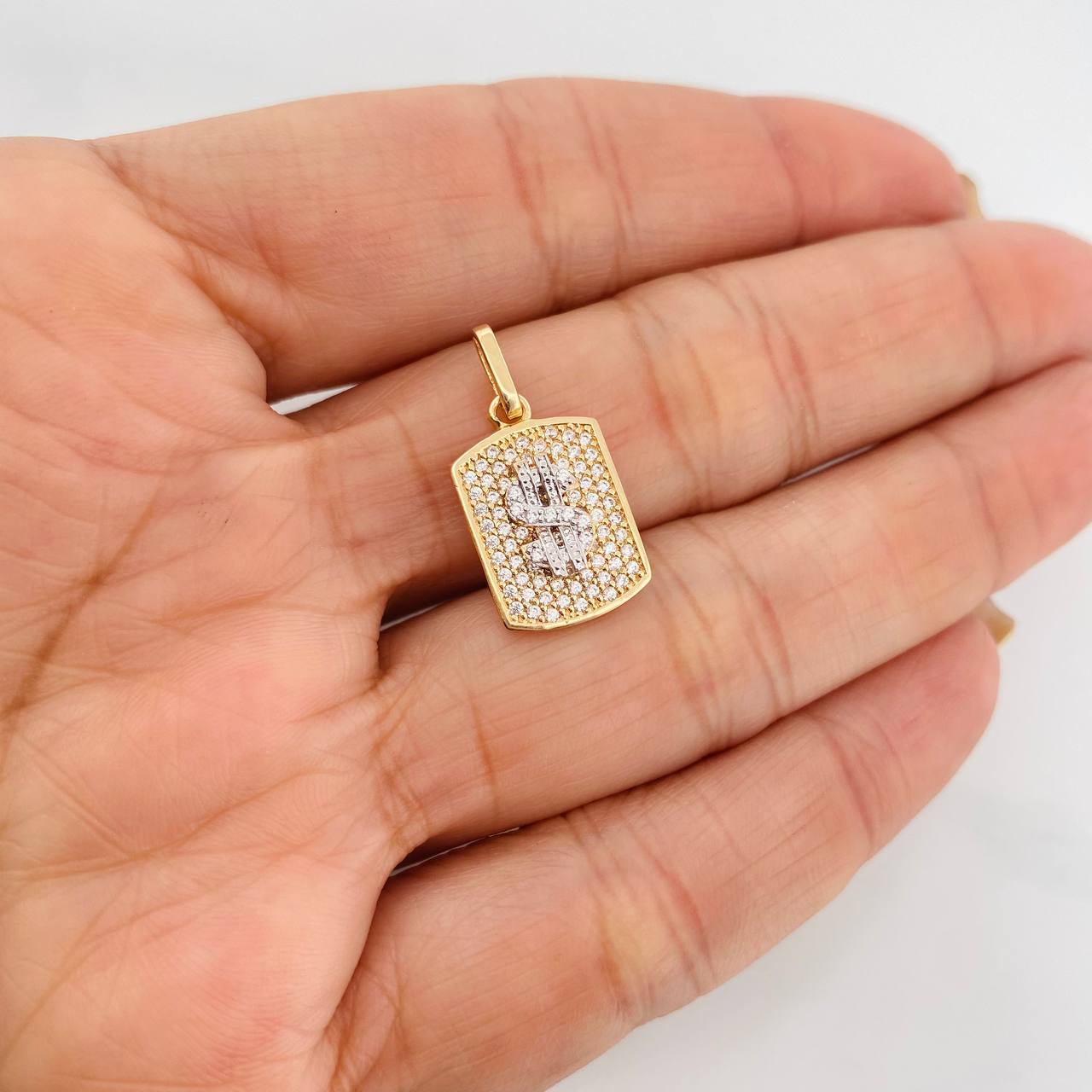Dije Signo Peso 2.5g / 2.2cm Dos Oros Amarillo Blanco 18K