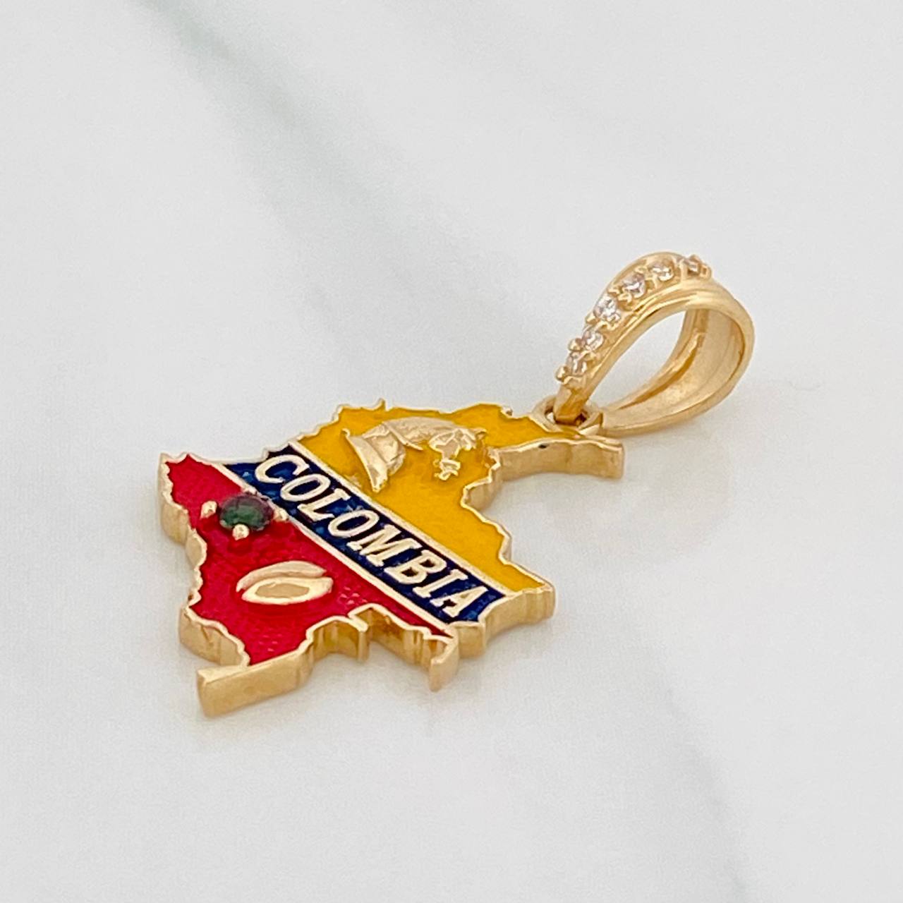 Dije Mapa de Colombia 2.3g / 26cm Oro Amarillo 18K